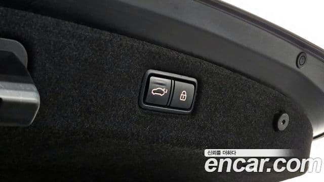 Genesis G90 Premium Luxury, 2019 20