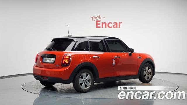 Mini Cooper 3세대, 2021 2