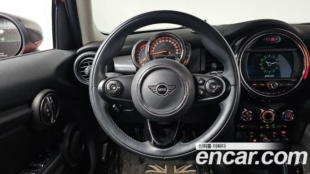 Mini Cooper 3세대, 2021 13