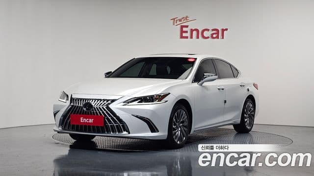Lexus ES300h 7세대 Luxury Plus, 2026 1