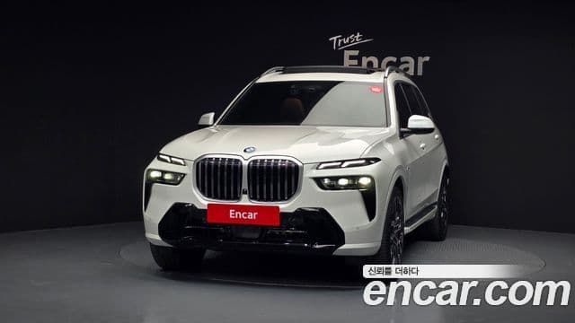 BMW X7 (G07) xDrive 40i M Sport 6인승, 2024 3