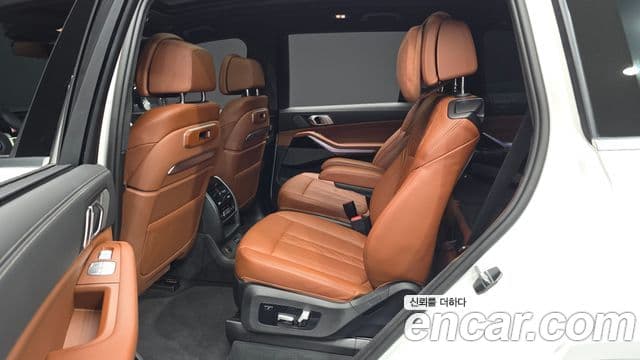 BMW X7 (G07) xDrive 40i M Sport 6인승, 2024 12