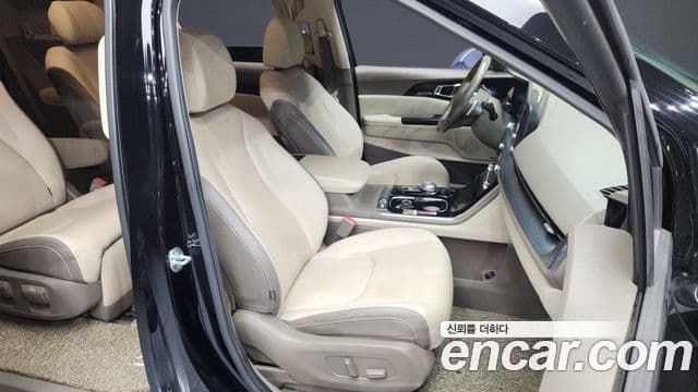 Kia Carnival 4세대 Signature, 2022 11