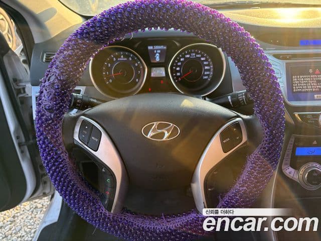 Hyundai Avante MD Premier, 2011 11