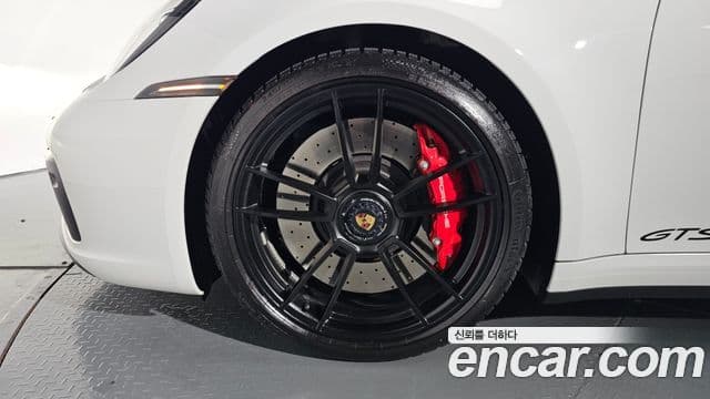 Porsche 911 (992) Carrera 4 GTS кабриолет, 2023 все фото