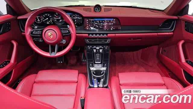 Porsche 911 (992) Carrera 4 GTS кабриолет, 2023 7