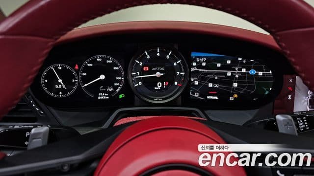 Porsche 911 (992) Carrera 4 GTS кабриолет, 2023 8