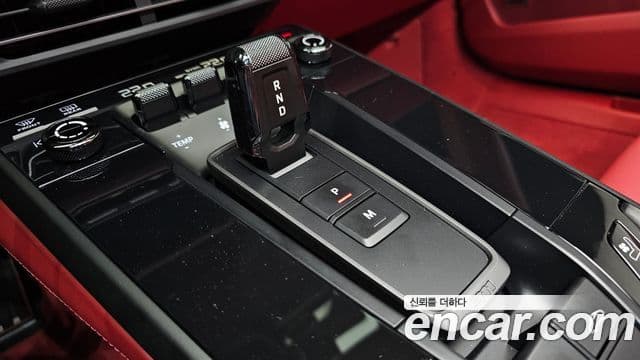 Porsche 911 (992) Carrera 4 GTS кабриолет, 2023 9