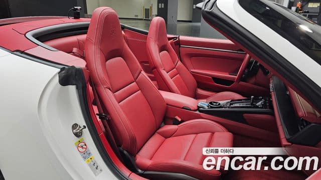 Porsche 911 (992) Carrera 4 GTS кабриолет, 2023 10