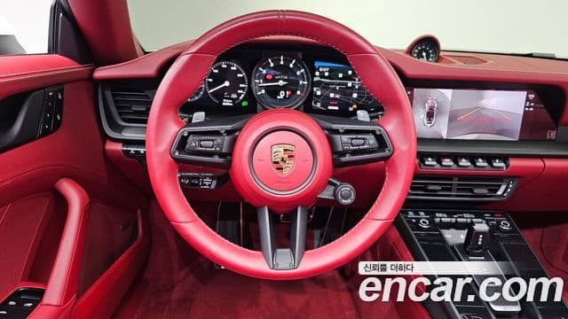 Porsche 911 (992) Carrera 4 GTS кабриолет, 2023 13