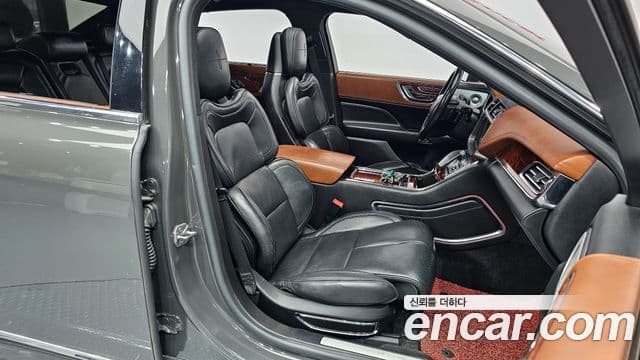 Lincoln Continental 10세대 3.0 Presidential AWD, 2017 10