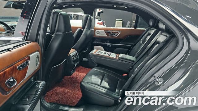 Lincoln Continental 10세대 3.0 Presidential AWD, 2017 12