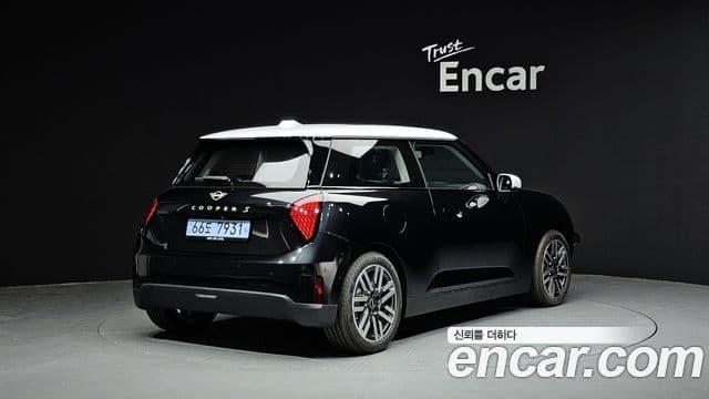 Mini Cooper Электрический (Electric) 4세대 SE Classic, 2024 2