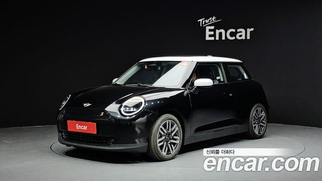 Mini Cooper Электрический (Electric) 4세대 SE Classic, 2024 3
