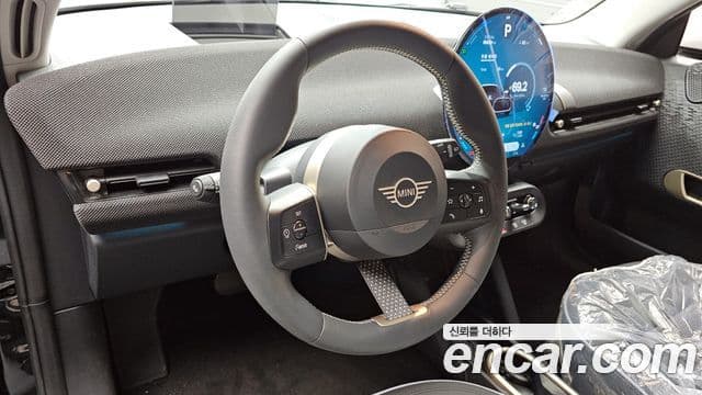 Mini Cooper Электрический (Electric) 4세대 SE Classic, 2024 13