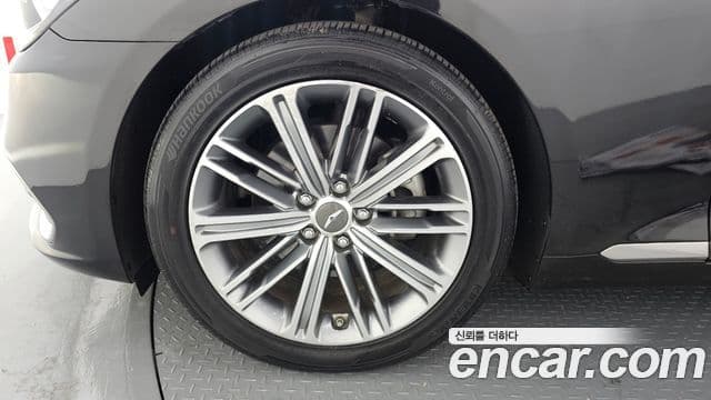 Genesis G80 Luxury, 2019 все фото