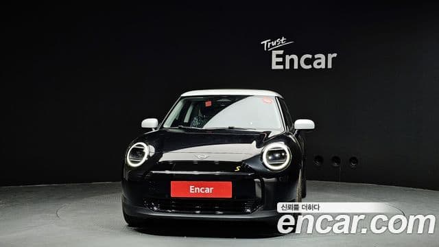 Mini Cooper Электрический (Electric) 4세대 SE Classic, 2024 3