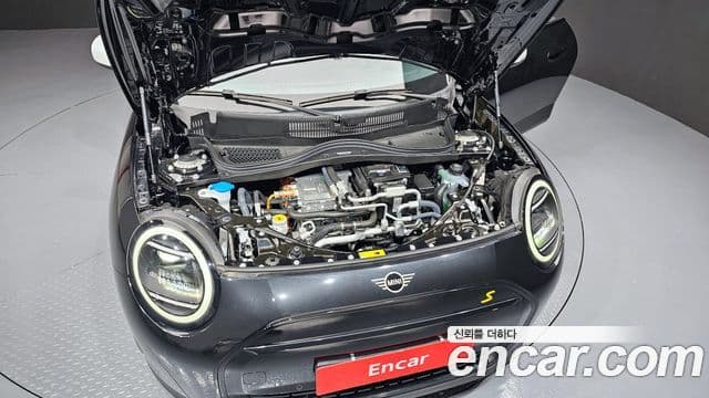 Mini Cooper Электрический (Electric) 4세대 SE Classic, 2024 6