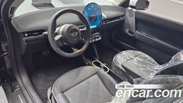 Mini Cooper Электрический (Electric) 4세대 SE Classic, 2024 7