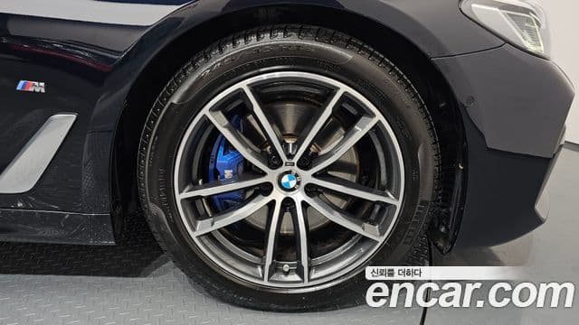 BMW 5시리즈 (G30) 520i M Sport, 2023 все фото