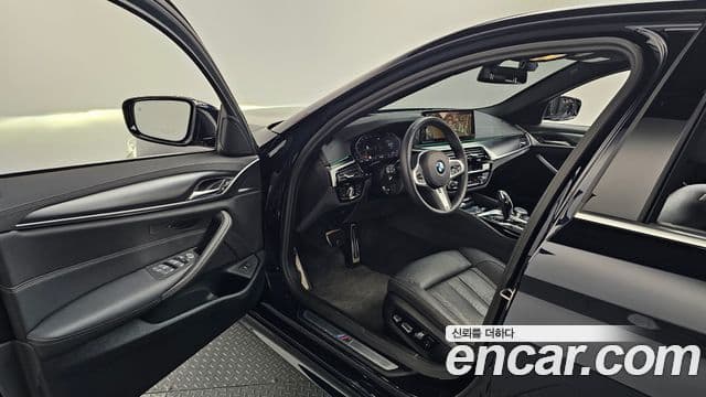 BMW 5시리즈 (G30) 520i M Sport, 2023 10