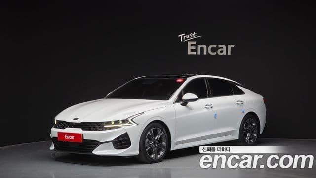 Kia K5 3세대 Signature, 2021 1