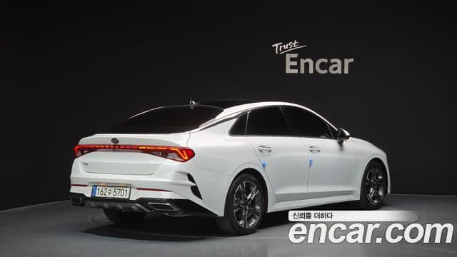 Kia K5 3세대 Signature, 2021 2