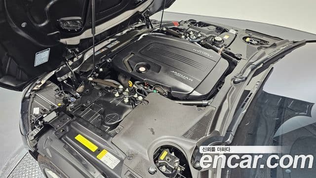 Jaguar F-TYPE X152, 2023 6