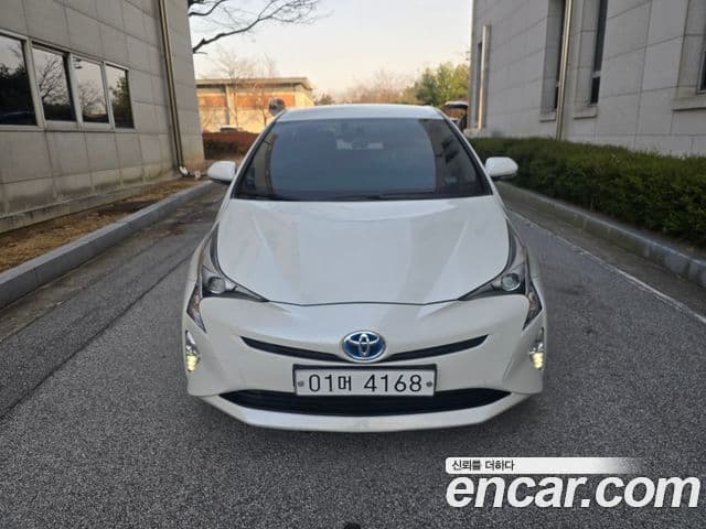 Toyota 프리우스 4세대 1.8 E, 2017 1