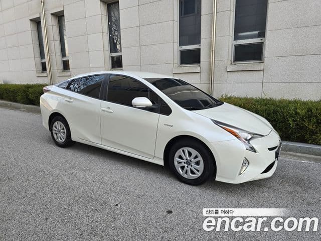 Toyota 프리우스 4세대 1.8 E, 2017 2