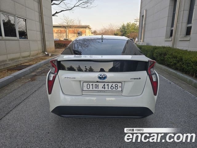 Toyota 프리우스 4세대 1.8 E, 2017 все фото