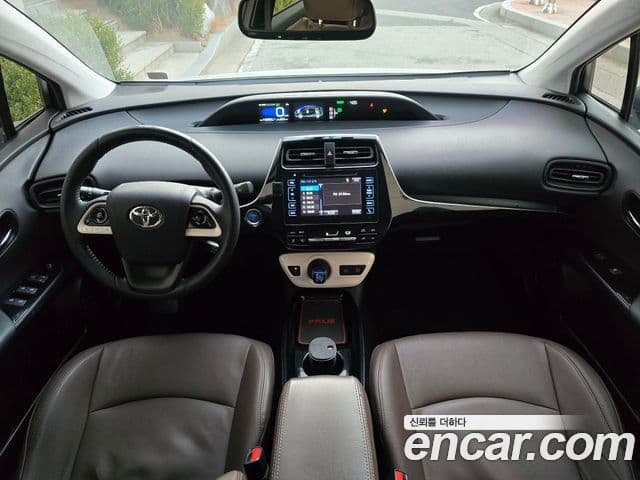 Toyota 프리우스 4세대 1.8 E, 2017 7