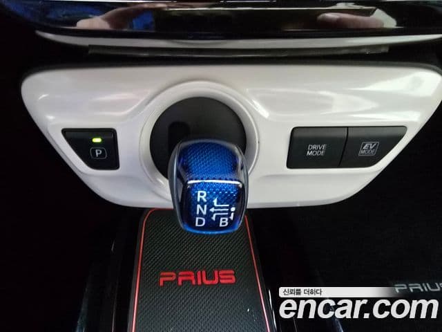 Toyota 프리우스 4세대 1.8 E, 2017 13