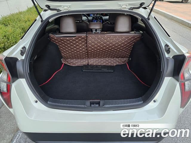 Toyota 프리우스 4세대 1.8 E, 2017 20