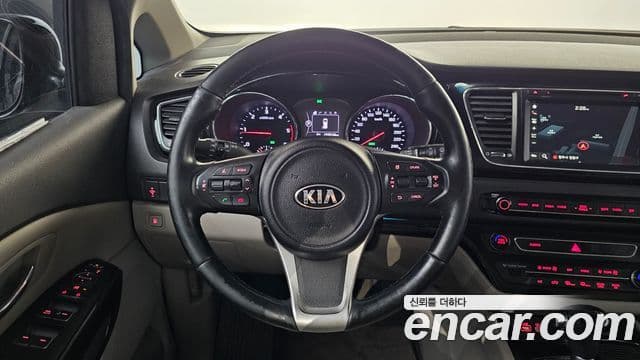 Kia All New Carnival Prestige, 2016 15