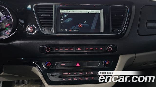 Kia All New Carnival Prestige, 2016 16