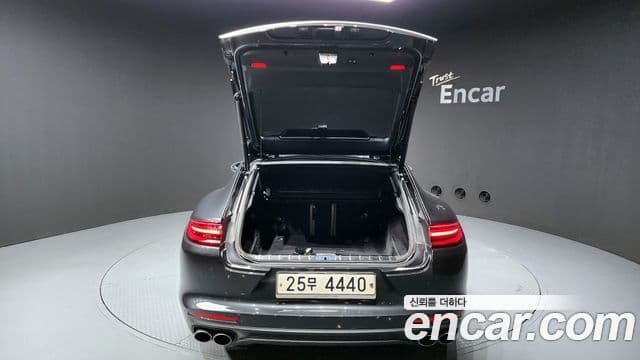 Porsche Panamera (971), 2018 18