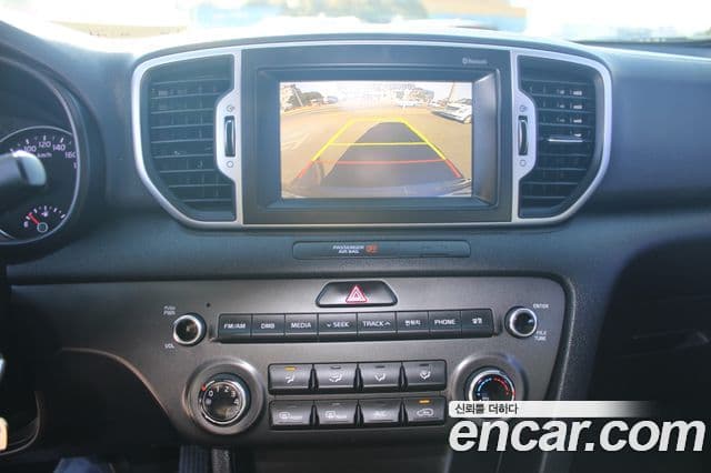 Kia Sportage 4세대 дизель 2.0 2WD Trendy, 2017 9