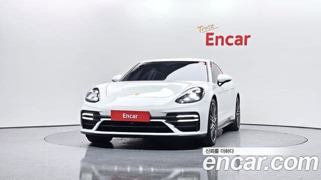 Porsche Panamera (971), 2021 3