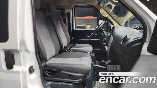 동풍소콘 C35 EV 4-seater, 2023 11