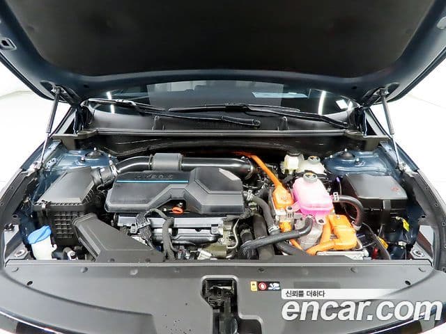 Kia Sportage 5세대 гибрид Signature 2WD, 2023 6