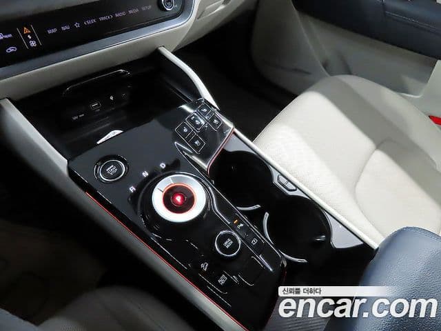 Kia Sportage 5세대 гибрид Signature 2WD, 2023 9