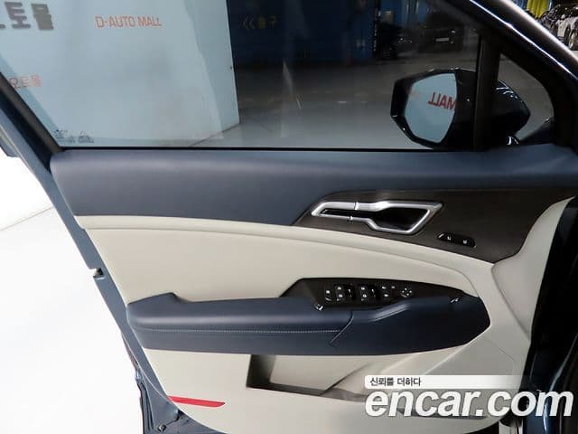 Kia Sportage 5세대 гибрид Signature 2WD, 2023 17