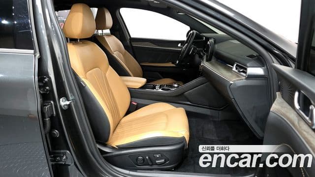 Kia K5 3세대 Signature, 2022 11