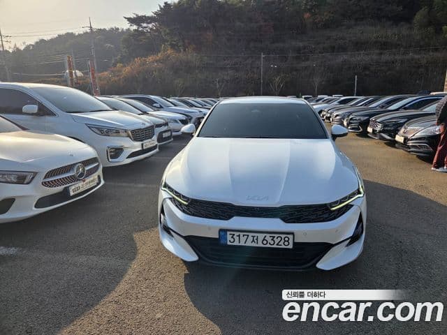 Kia K5 3세대 Signature, 2022 1