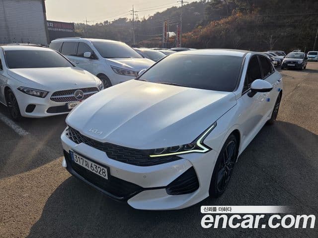 Kia K5 3세대 Signature, 2022 2