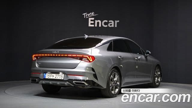 Kia K5 3세대 Signature, 2022 2