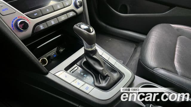 Hyundai Avante AD Special, 2017 9