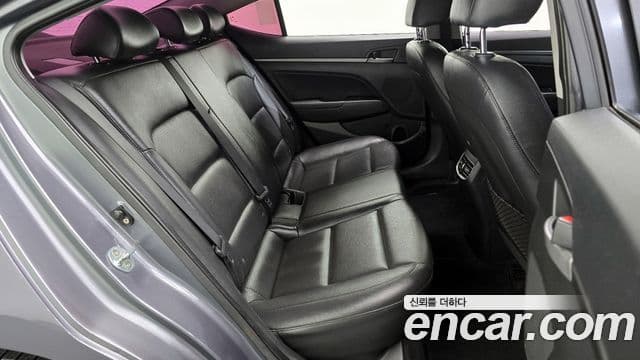 Hyundai Avante AD Special, 2017 12