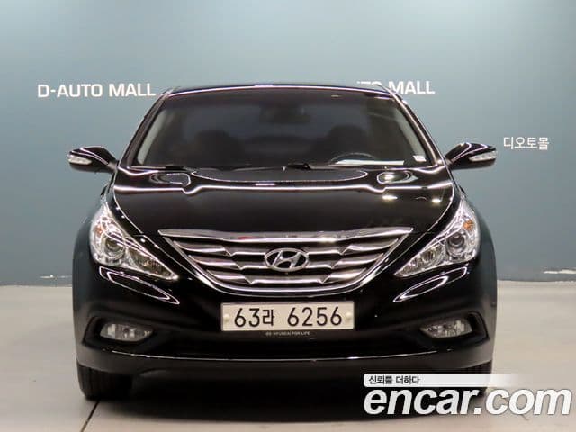 Hyundai YF Sonata чёрный, 2011 2